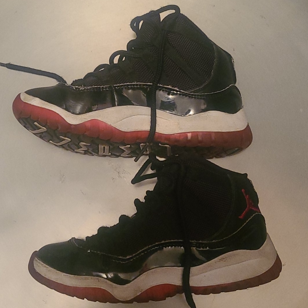 Jordan 11s